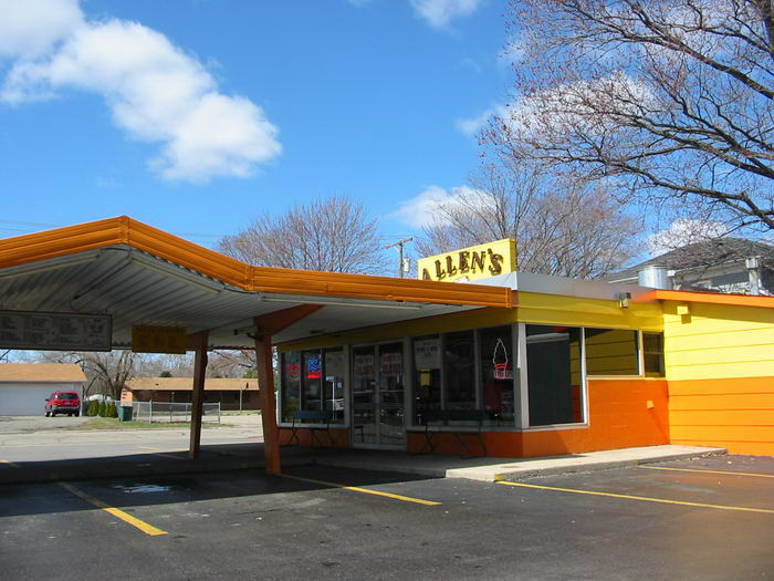 Shorts Drive-In (B&K Root Beer, Allens Root Beer, B-K Root Beer, BK Root Beer) - 2003 Photo